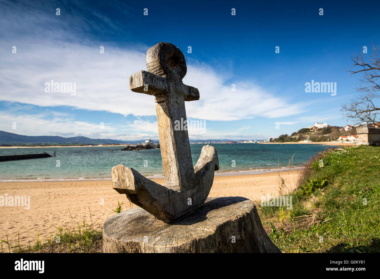 Scultura di ancoraggio, Spiaggia di Magdalena, Mare Cantabrico. Santander Cantabria Spagna Europa Foto Stock