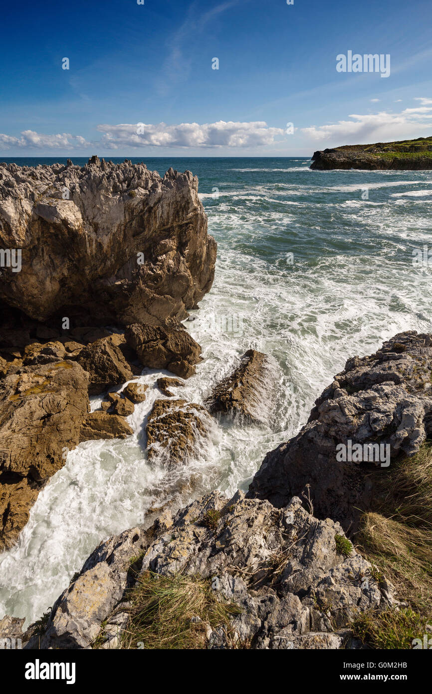 Playa de Toró. Llanes, Mare cantabrico, Asturias Spagna, Europa Foto Stock