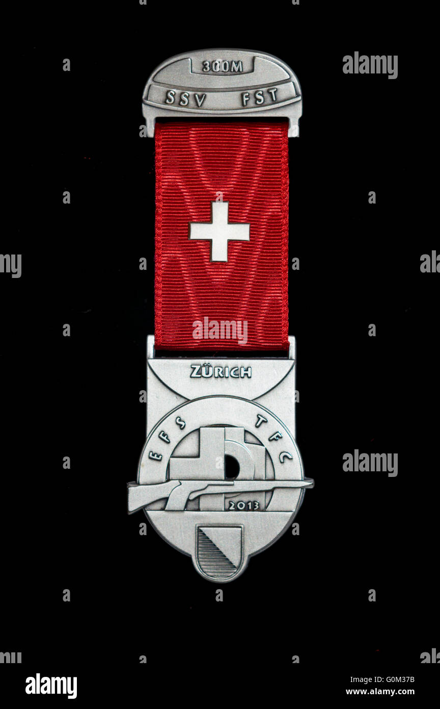 Medaglia di Swiss 2013 Feldschiessen concorso di ripresa. Nome comune per un tale medaglia è Kranz o Kranzauszeichnung. Foto Stock