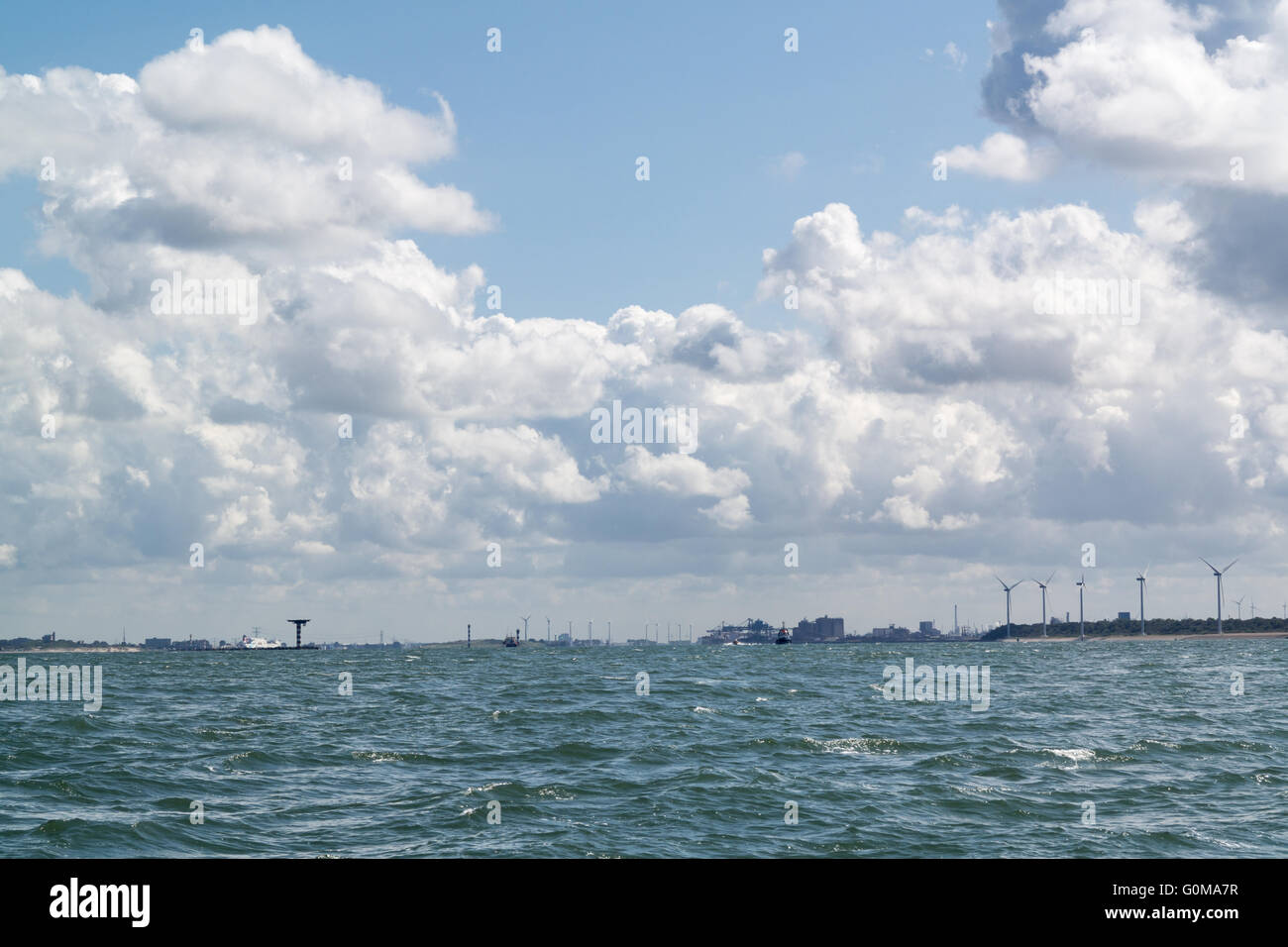 Ingresso Maasmond nuovo navigabile canale della nave al porto di Rotterdam dal Mare del Nord, South Holland, Paesi Bassi Foto Stock