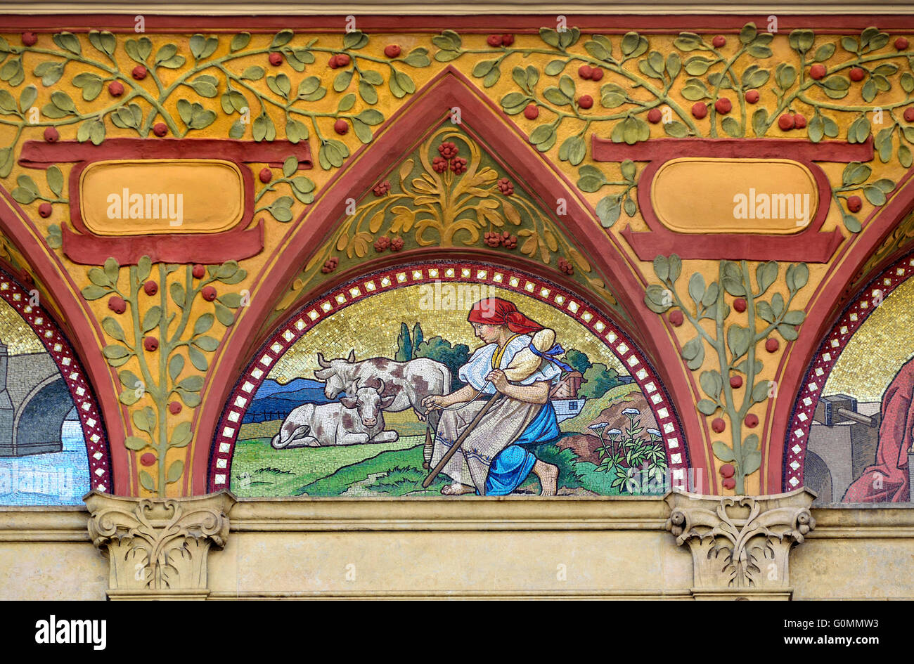 Praga, Repubblica Ceca. Dettaglio della facciata di UniCredit Banca (1894-96; Polivka / Saloun) precedentemente Zemska Banka, a Na Prikope No.20. Foto Stock