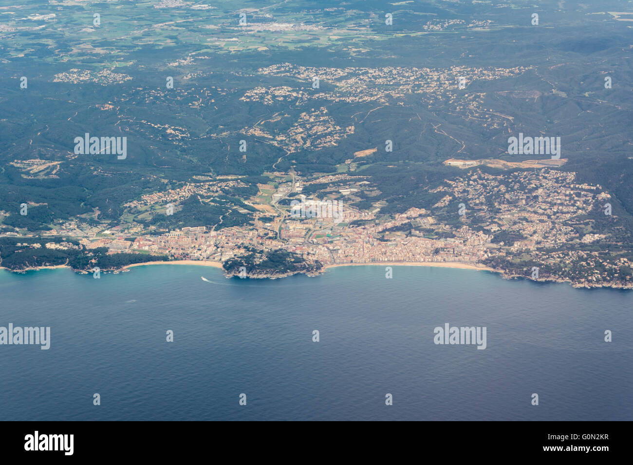 La fotografia aerea di Lloret de Mar, Catalogna, Spagna, sulla Costa Brava, visto dal mare. Foto Stock