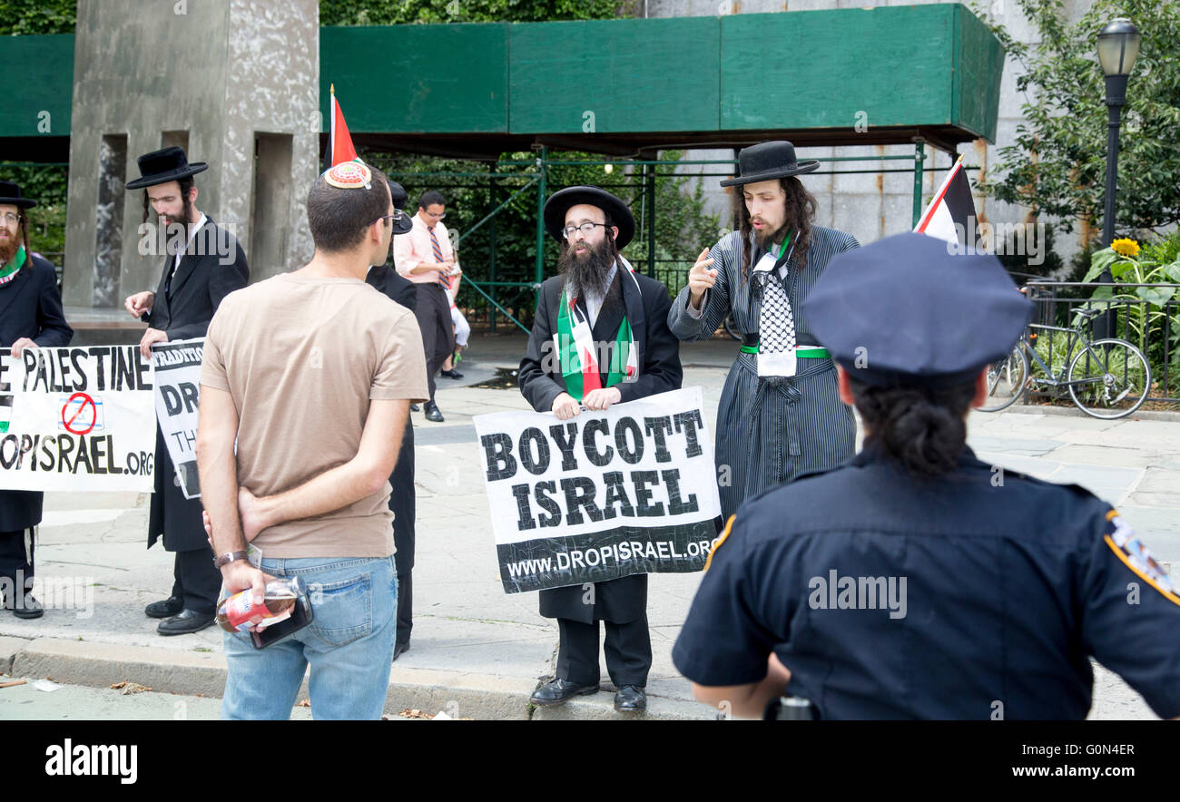 Anti sionista di ebrei che protestavano davanti al palazzo delle Nazioni Unite Boicottare Israele Org Foto Stock