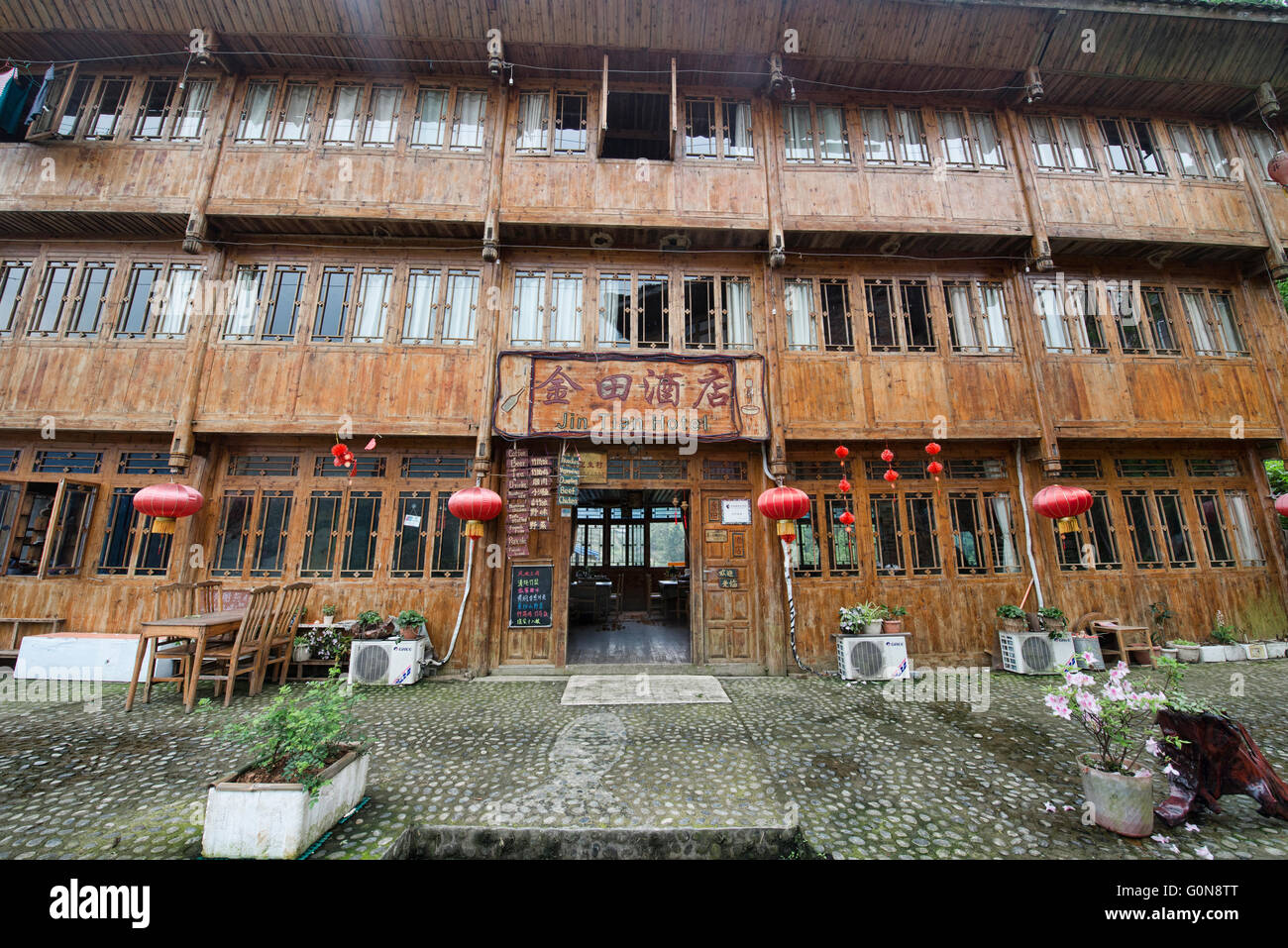 Tradizionale casa Yao e lodge, Dazhai, Guangxi Regione autonoma, Cina Foto Stock