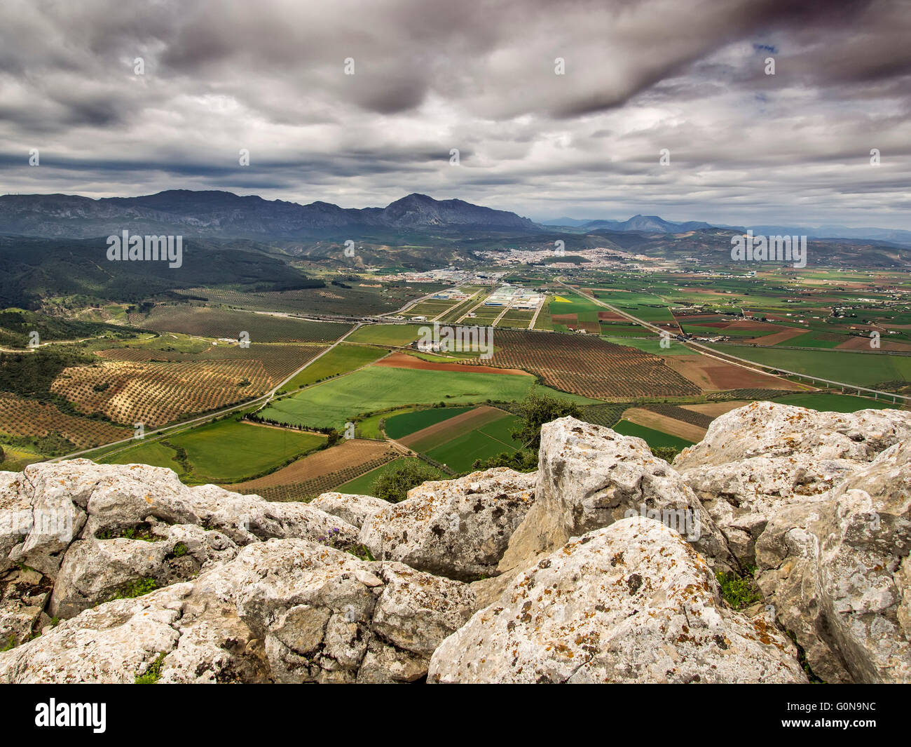 Paesaggio naturale. Peña de los Enamorados, Antequera, provincia di Malaga, Andalusia Spagna, Europa Foto Stock