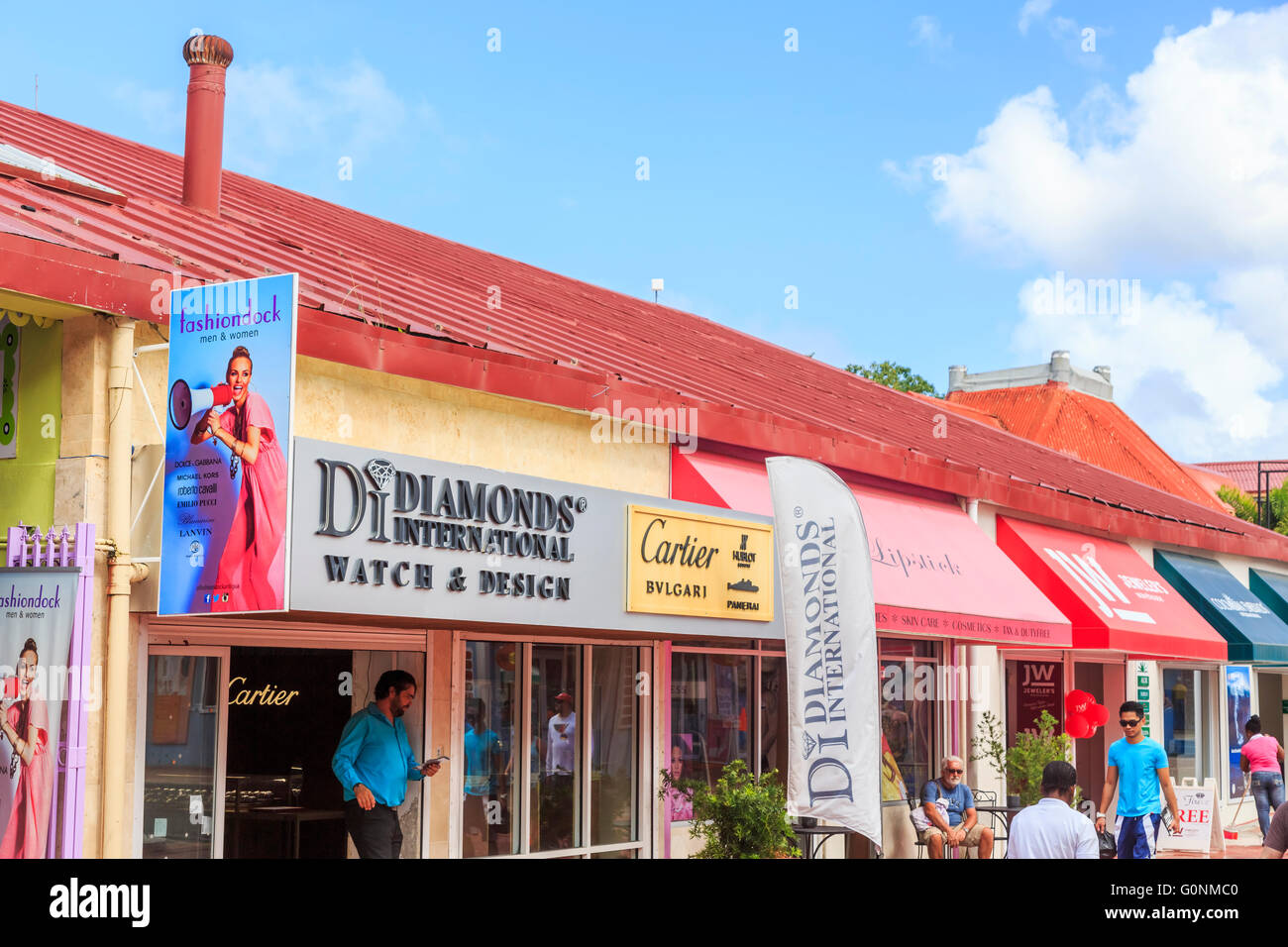 Diamanti negozio internazionale nel duty free shopping area nel porto di St John's, la città capitale di Antigua e Barbuda Foto Stock