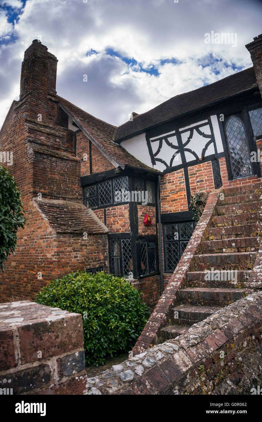 Ali posto, precedentemente noto come Giardino Ditchling Manor, nel villaggio di Ditchling, East Sussex, Regno Unito Foto Stock