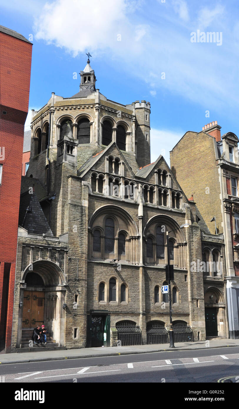 Ex gallese Chiesa Presbiteriana, Charing Cross Road, Londra, Inghilterra, Regno Unito Foto Stock