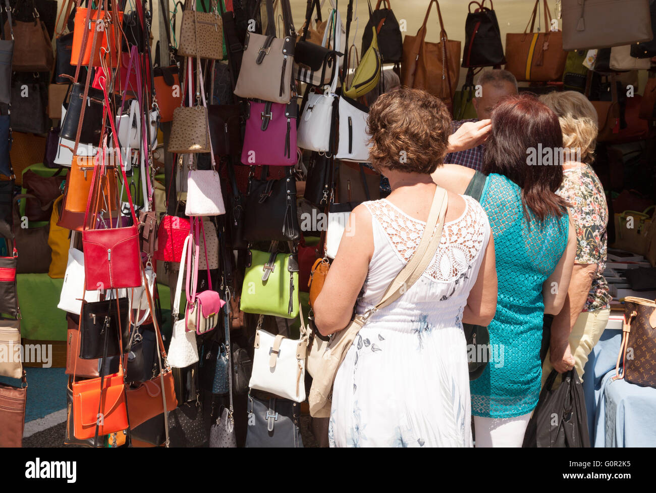 Market spain handbags immagini e fotografie stock ad alta risoluzione -  Alamy