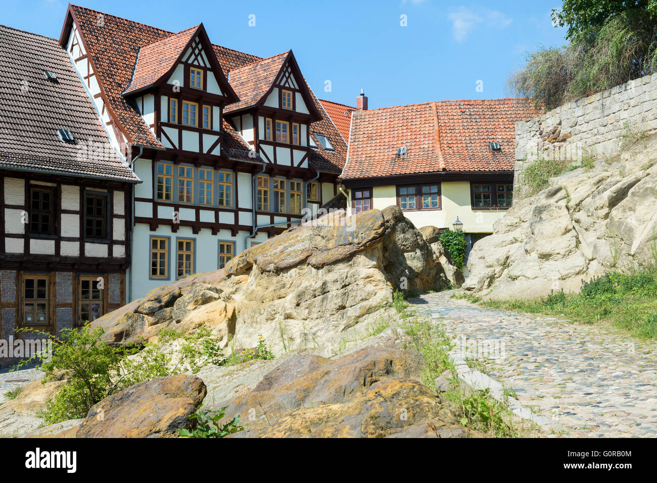 Semi-case con travi di legno intorno al Castello di Quedlinburg, Harz, Sassonia-Anhalt, Germania, Patrimonio Mondiale dell Unesco Foto Stock