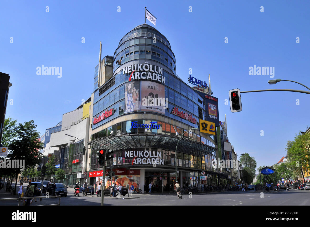 Neukolln Arcaden, shopping mall, Karl-Marx-Strasse, Neukolln, Berlino, Germania / Neuk?lln Arcaden Foto Stock