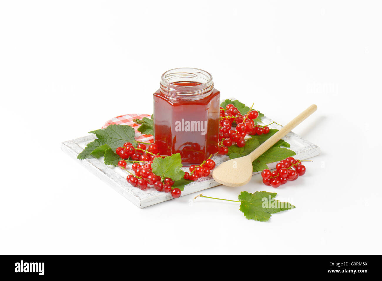 Vasetto di gelatina di ribes e mirtilli freschi frutti di bosco Foto Stock