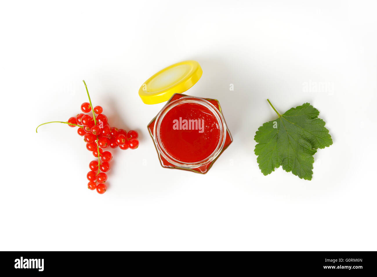 Gelatina di ribes in vaso aperto Foto Stock