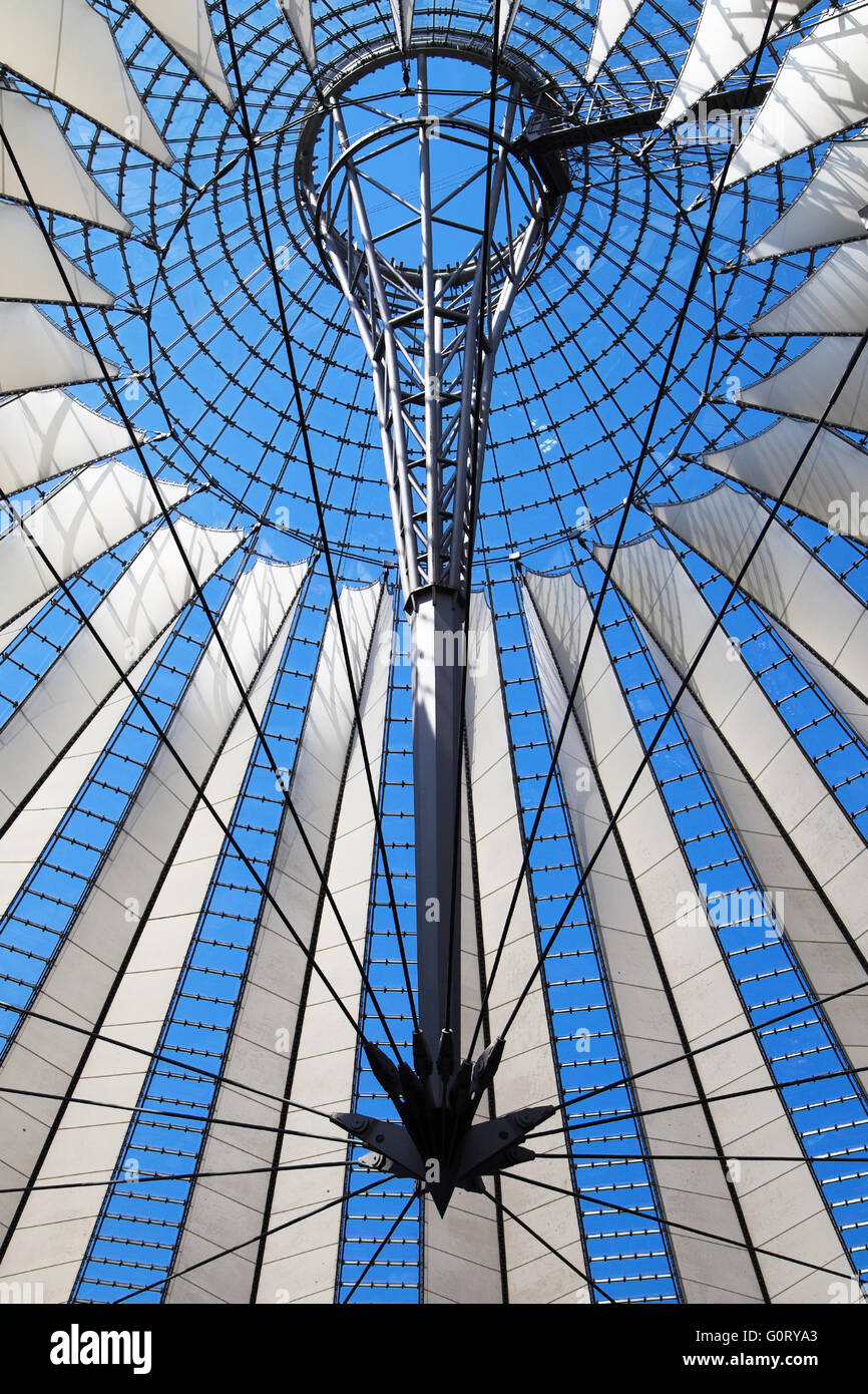 Sony sul tetto del centro di Berlino in Germania. Foto Stock