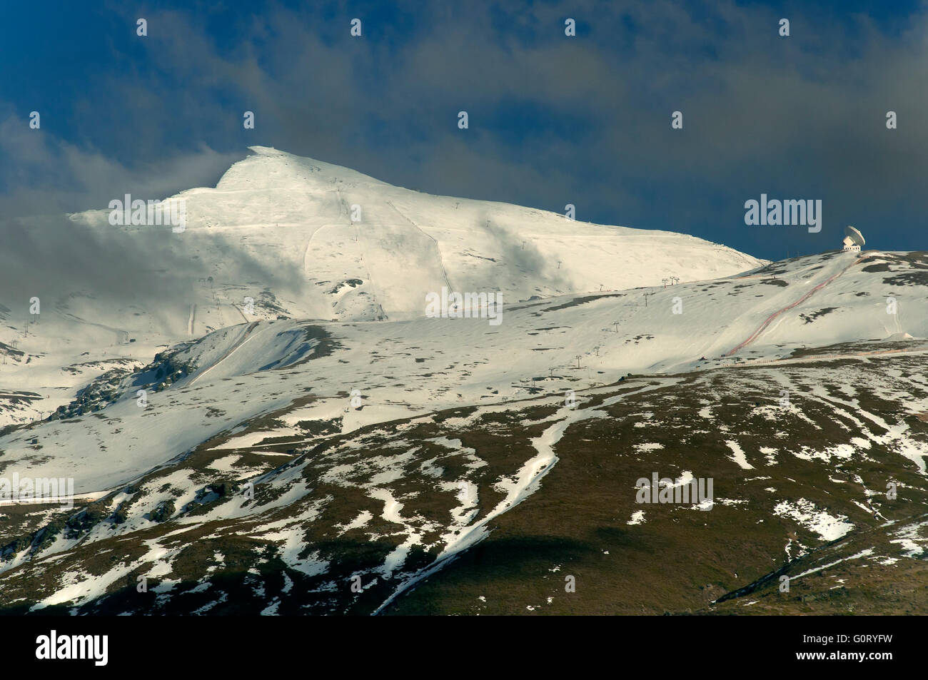 Picco di veleta (3.396m), il parco nazionale della sierra nevada, provincia di Granada, regione dell'Andalusia, Spagna, Europa Foto Stock