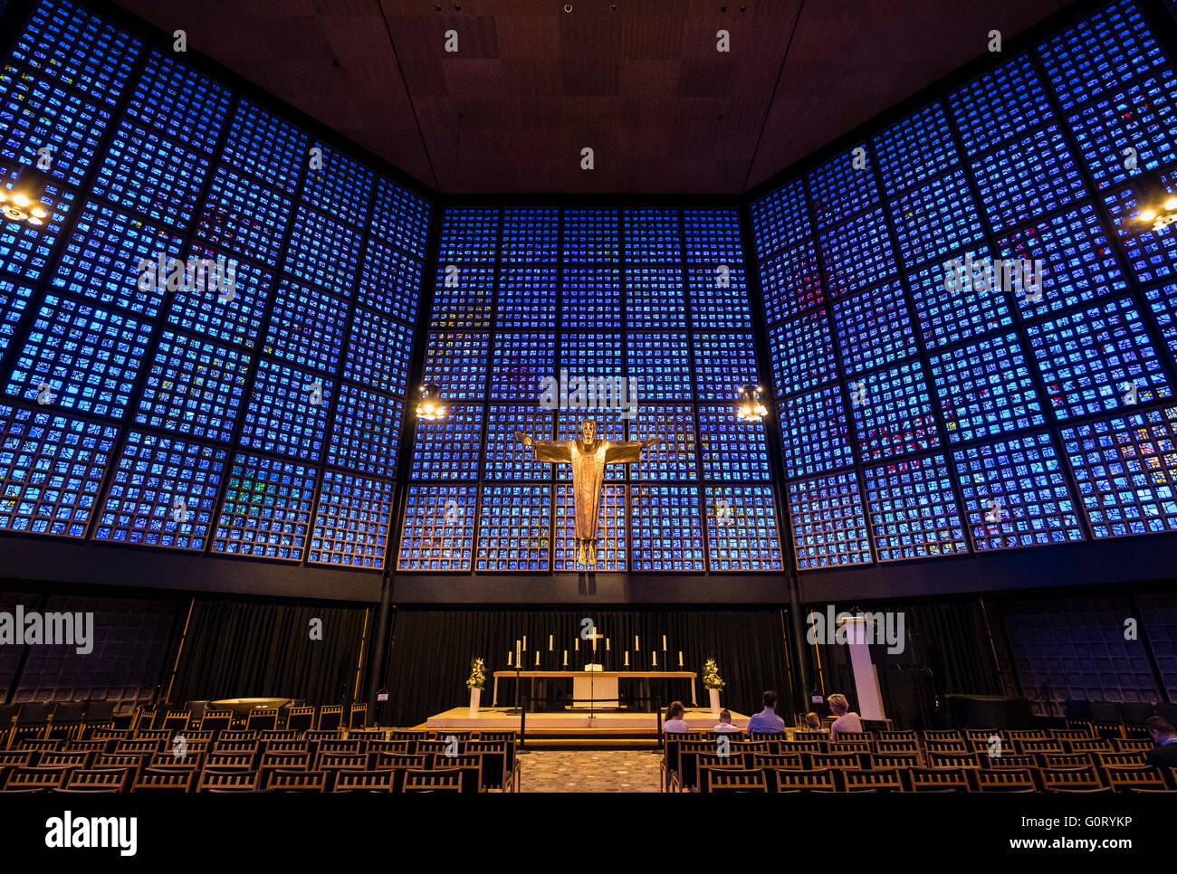 Interno della chiesa in memoria di kaiser Guglielmo (Gedachtniskirche) sul Kurfurstendamm, Berlino, Germania Foto Stock