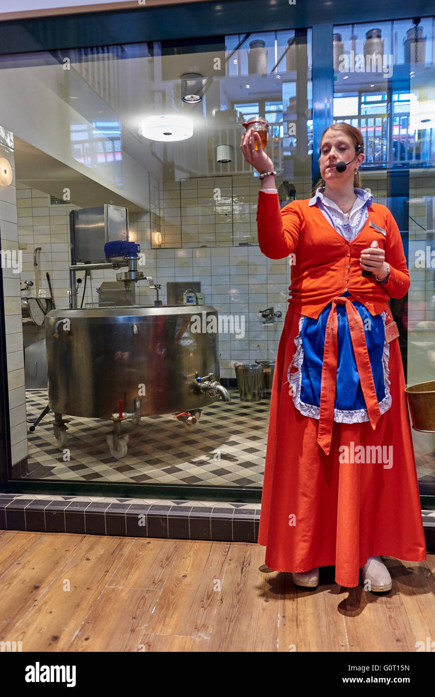 Volendam è una città in North Holland nei Paesi Bassi, nel comune di Edam-Volendam. Foto Stock