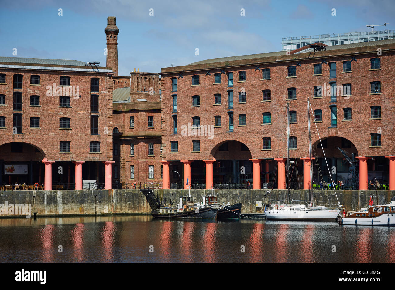 Liverpool Albert Dock edifici close up dettaglio esterno l'Albert Dock è un complesso di edifici di dock e magazzini in Live Foto Stock