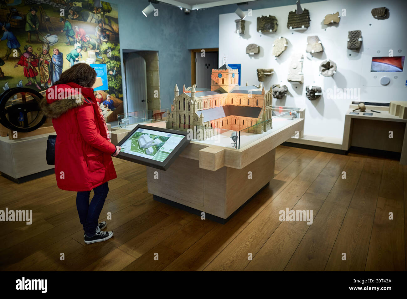 Hexham città mercato parrocchia civile Northumberland all'interno delle informazioni turistiche spazio espositivo modello dell'abbazia interactive Foto Stock