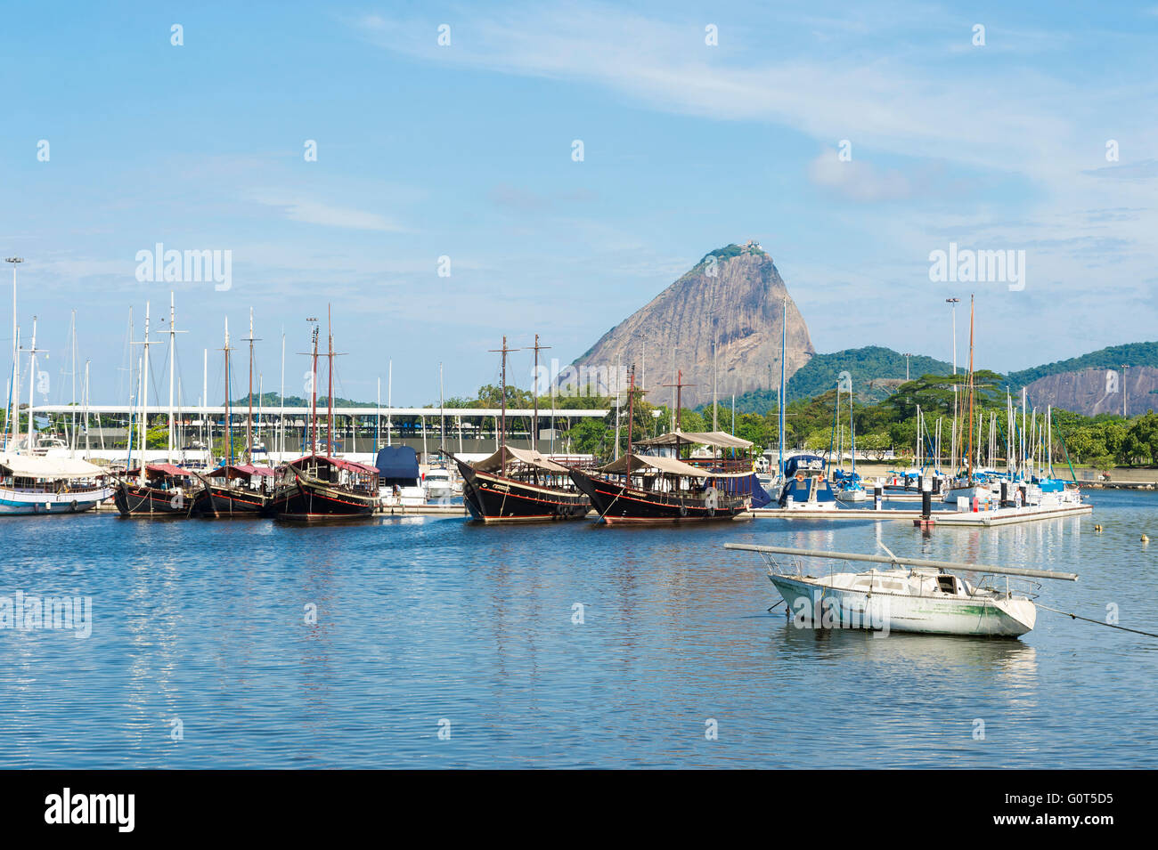 RIO DE JANEIRO - Aprile 4, 2016: La Gloria Marina, un luogo di ritrovo per gli eventi di vela per le Olimpiadi estive del 2016. Foto Stock