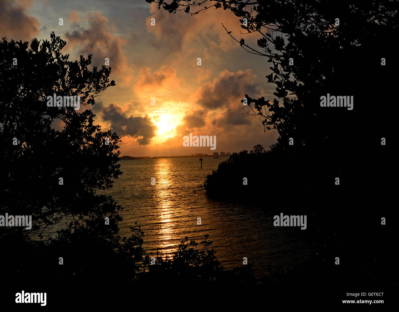 Tramonto tropicale oceano Foto Stock