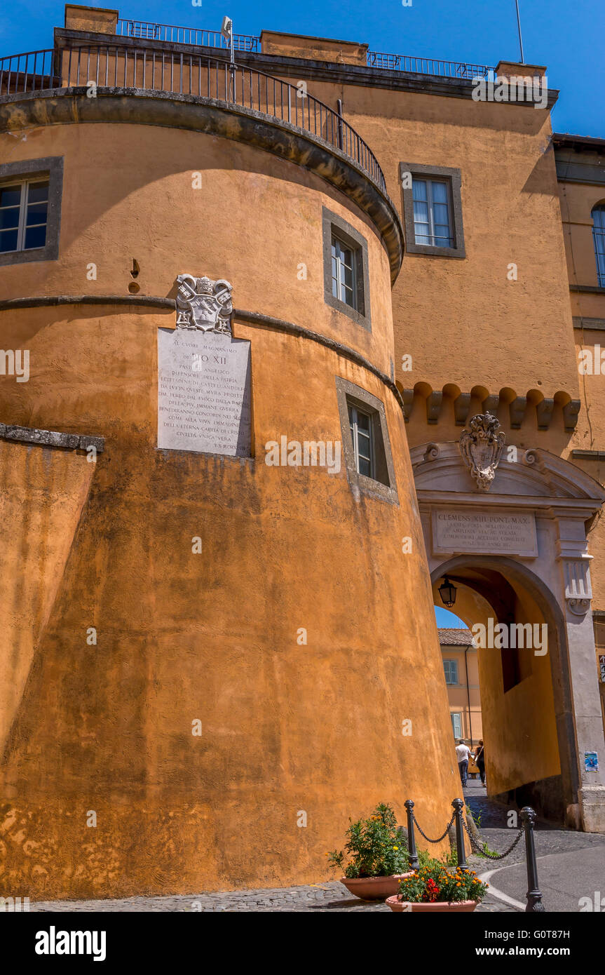 Il Palazzo Pontificio di Castel Gandolfo (Il Palazzo Pontificio di Castel Gandolfo) Foto Stock Il Palazzo Pontificio di Castel Gandolfo (Il Palazzo Pontificio di Castel Gandolfo) Foto Stock