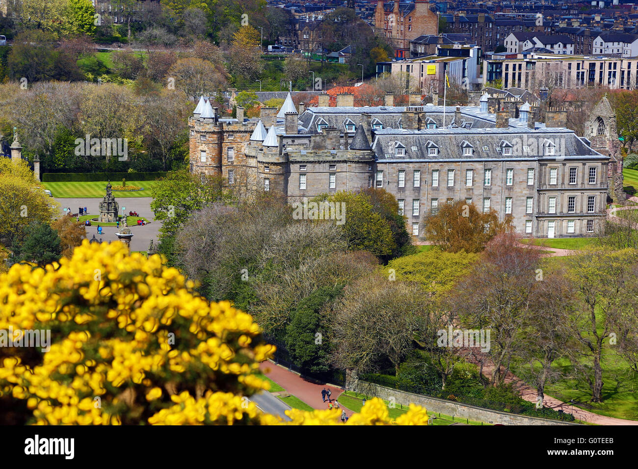 Holyrood House sul Royal Mile di Edimburgo, in Scozia, Regno Unito Foto Stock