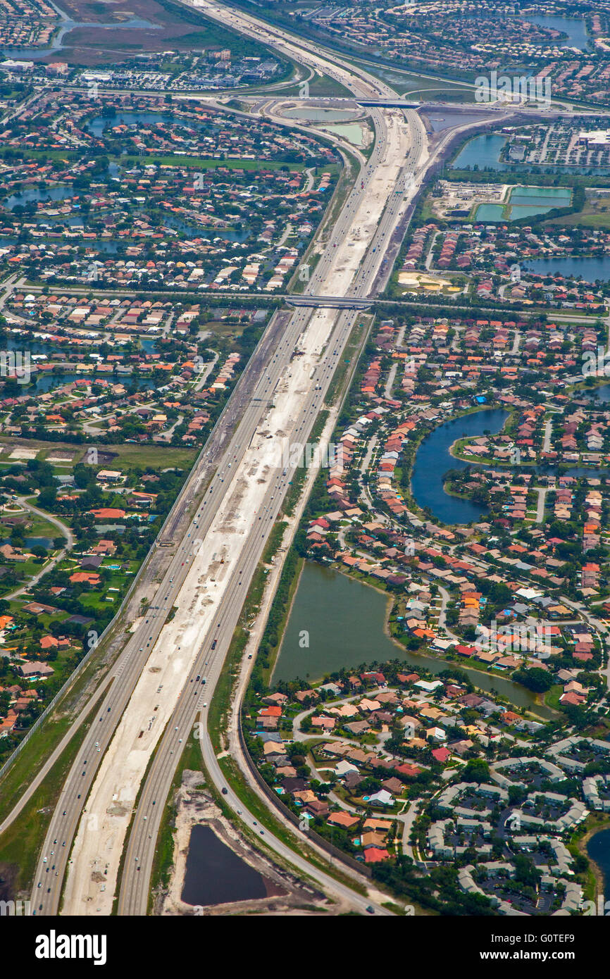 Fort Lauderdale, Florida - Interstate 75 nella periferia ovest di Fort Lauderdale. L'autostrada è in costruzione. Foto Stock