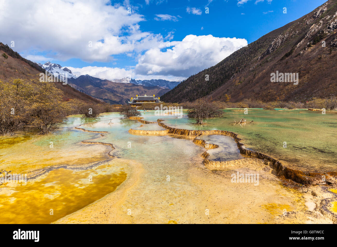Splendida vista di Huanglong national park, nella provincia di Sichuan, in Cina Foto Stock