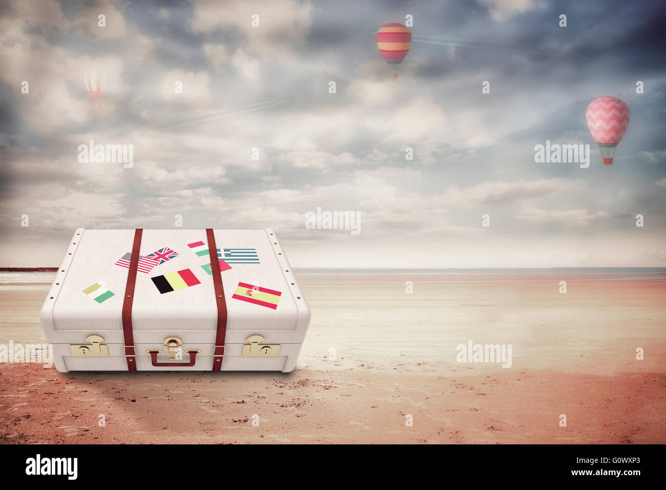 Immagine composita della valigia con adesivi Foto Stock