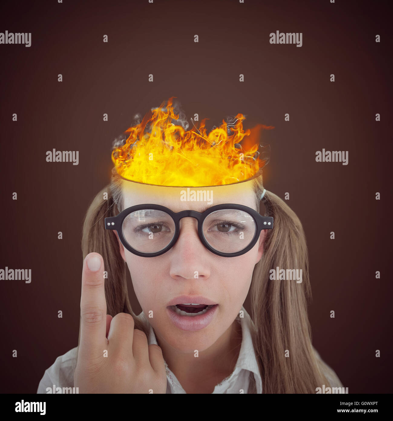 Immagine composita di geeky femmina hipster cercando confuso Foto Stock