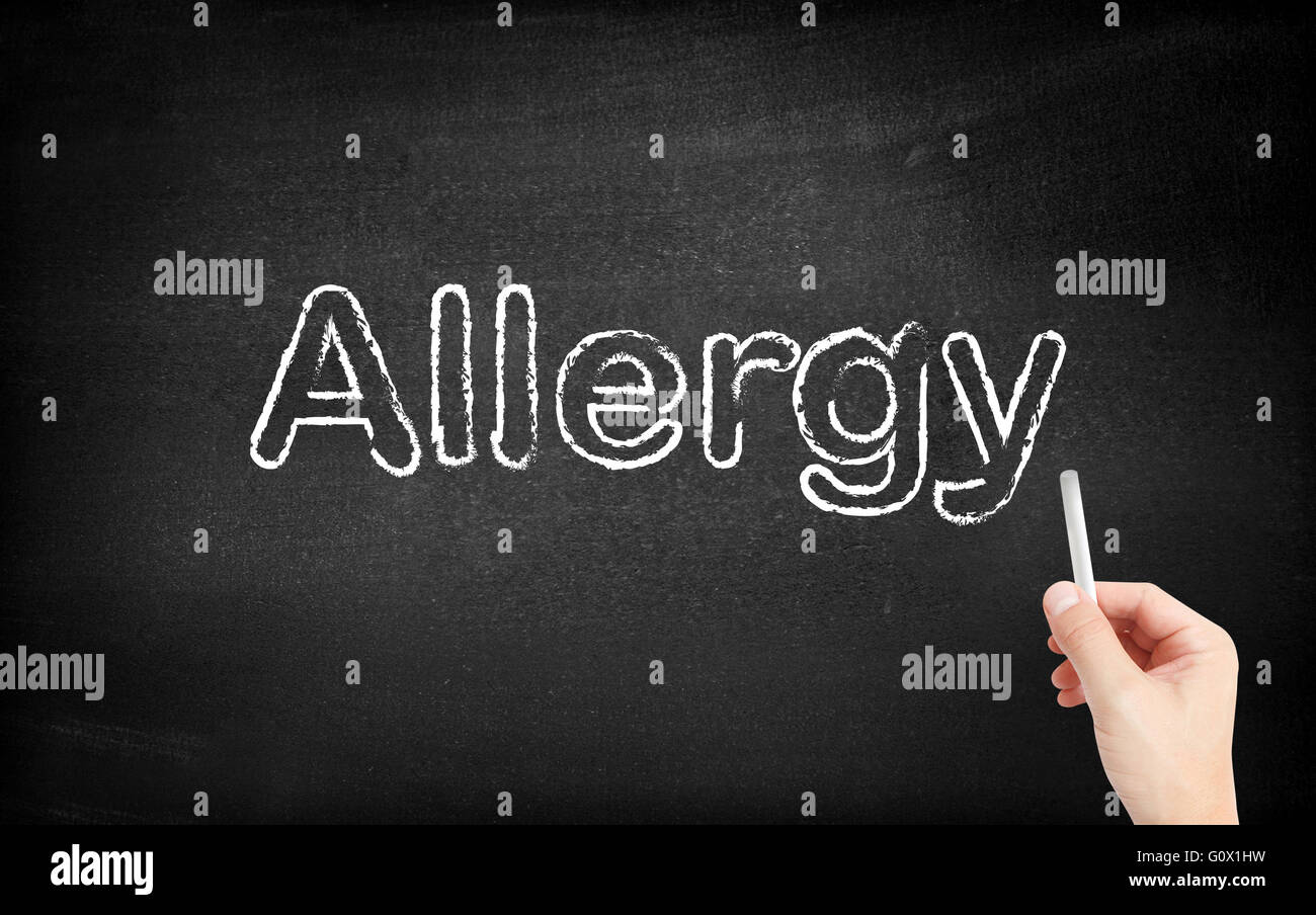 Allergy scritta sulla lavagna bianca Foto Stock