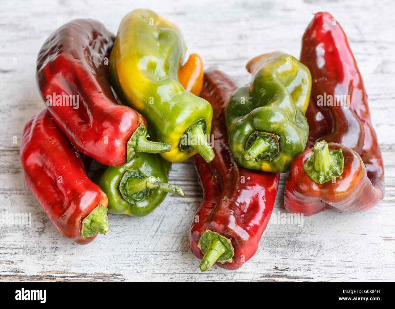 Rosso Verde e giallo i pimenti o peperoni dolci Foto Stock