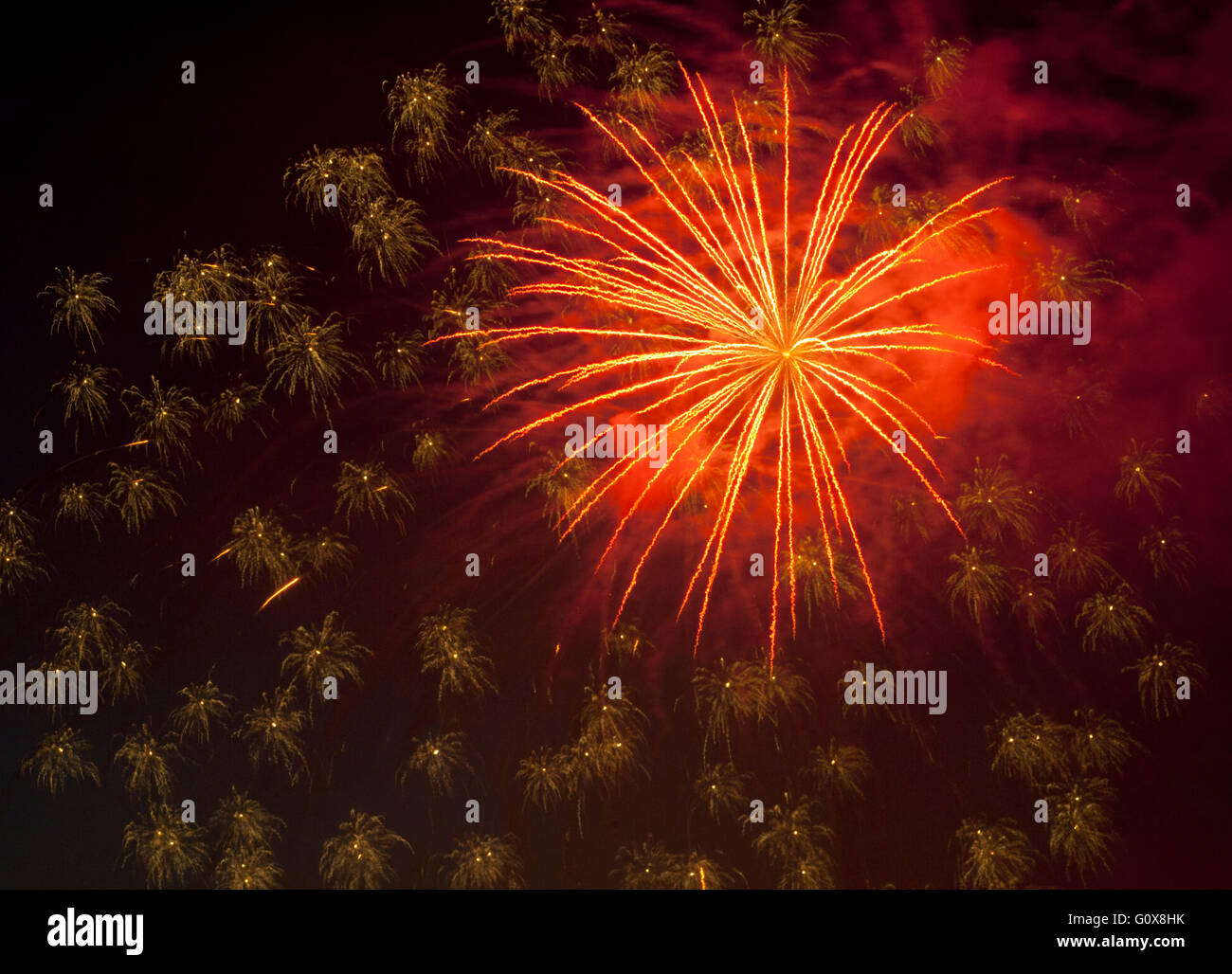 Fuochi d'artificio di notte, Manzanita, Oregon Coast, Luglio 4th, 2015 Foto Stock