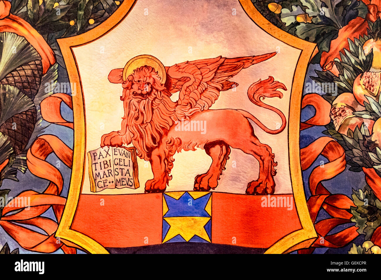 Gonfalone raffigurante il leone alato di San Marco Repubblica, Venezia, Italia. Foto Stock