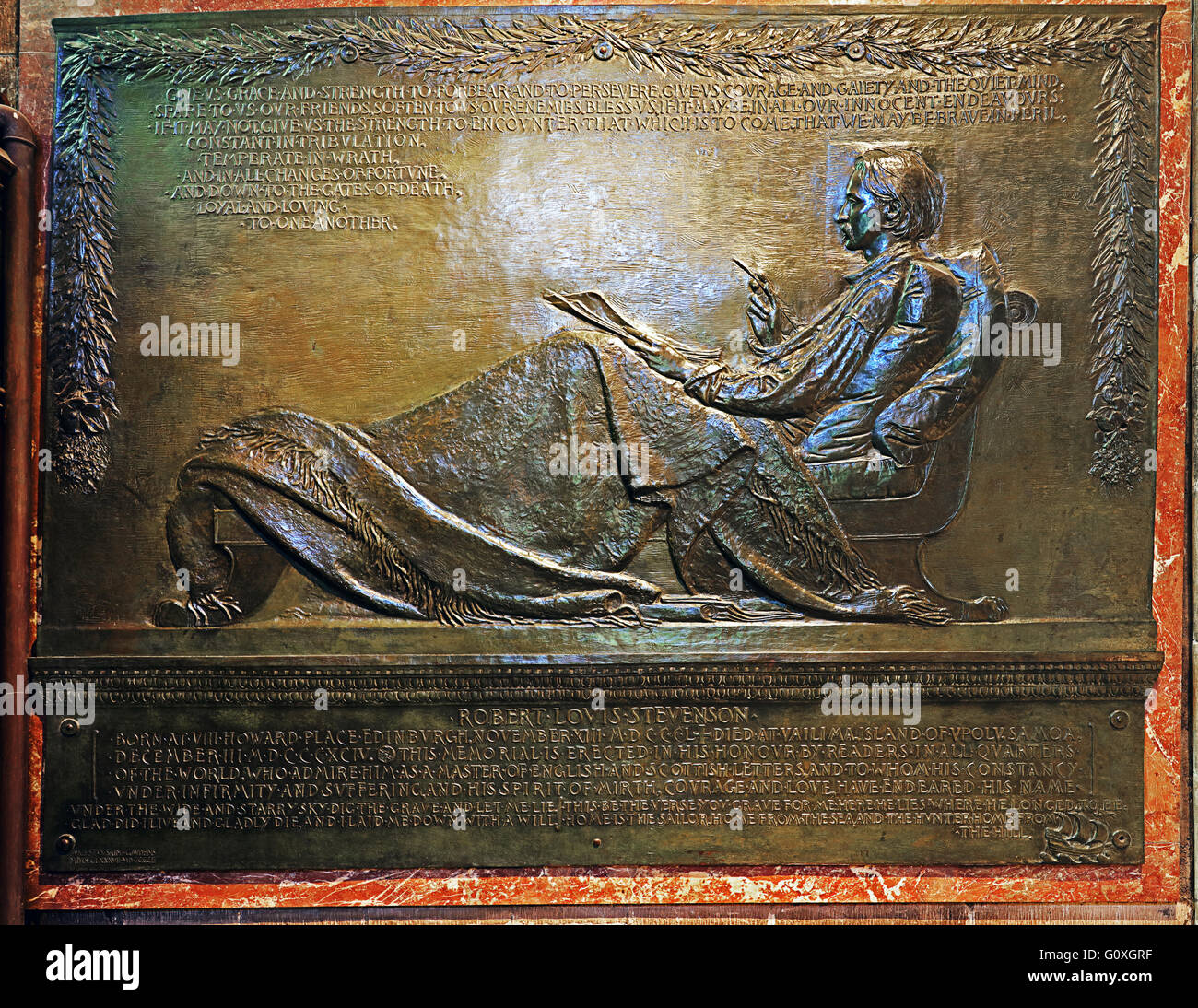 Il sculpter Augustus Saint-Gaudens realizzato questo memoriale di bronzo. Robert Louis Stevenson presso la Cattedrale di St Giles. Edinburgh Foto Stock