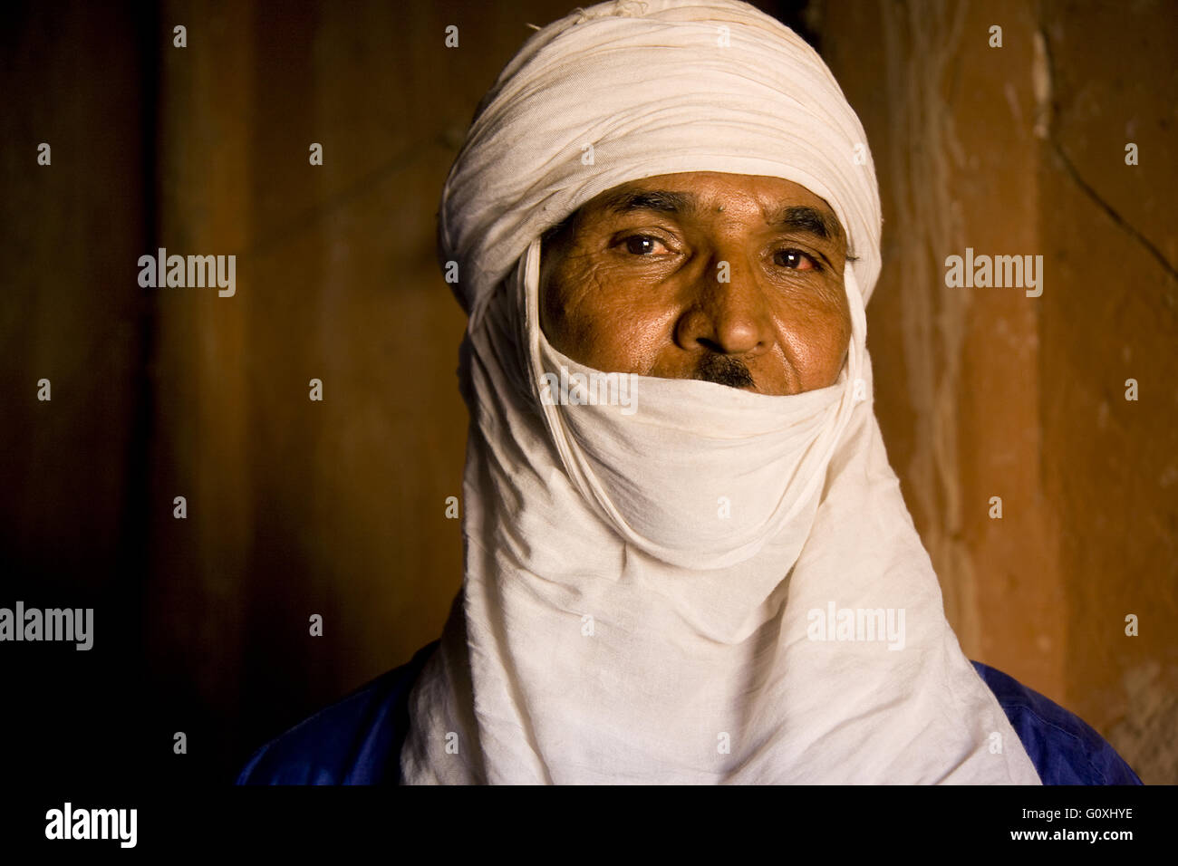 Il Tuareg in moschea Tirmini. Niger Foto Stock