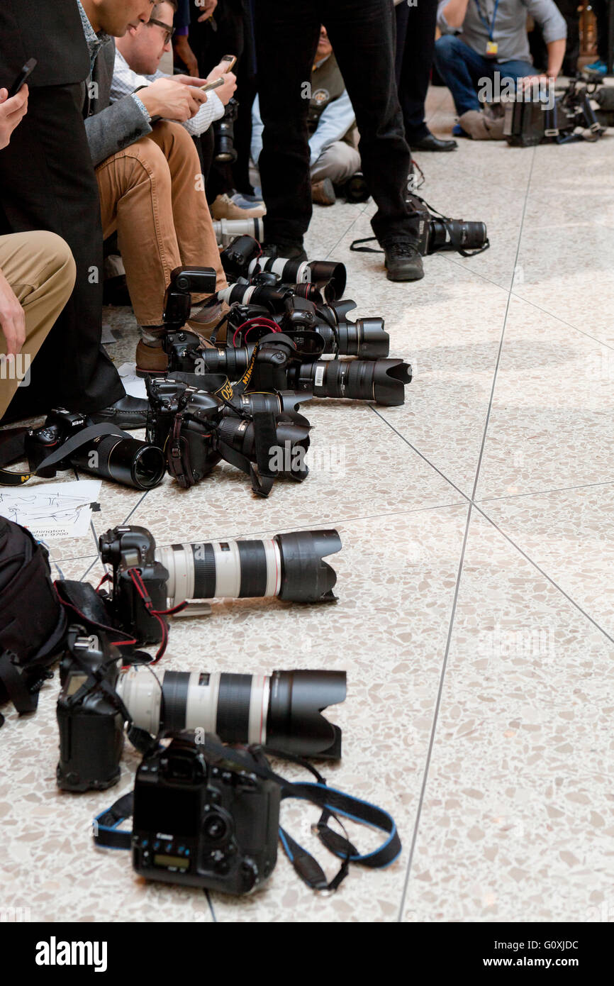 Photojournalists' telecamere in corrispondenza di un evento stampa - Washington DC, Stati Uniti d'America Foto Stock