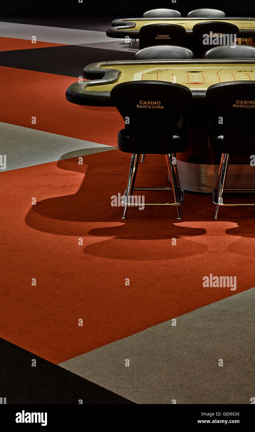 Casinò di Barcellona, interna con tavoli da gioco e sedie. Foto Stock