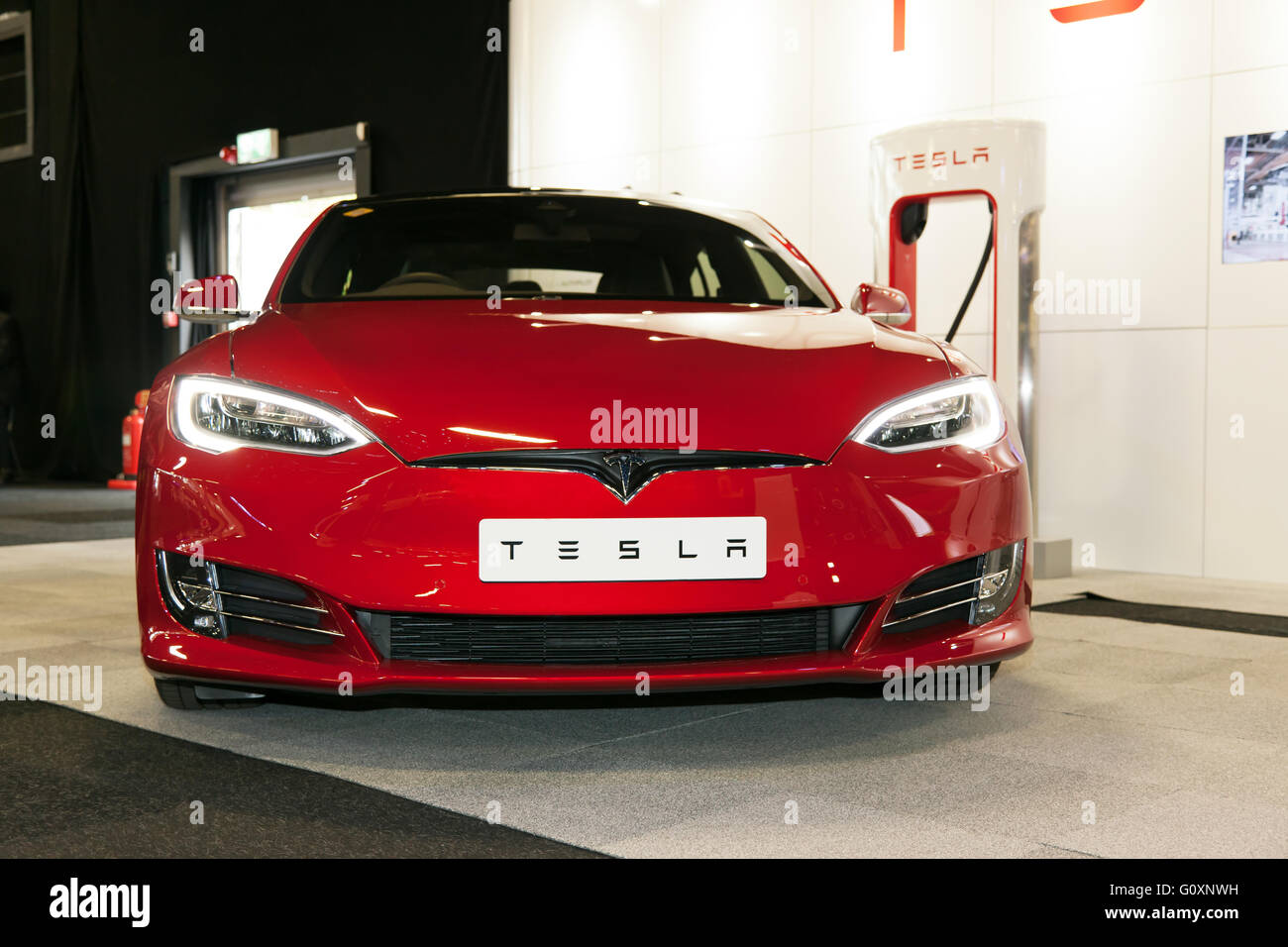 Tesla Model S, in mostra statica al 2016 London Motor Show Foto Stock