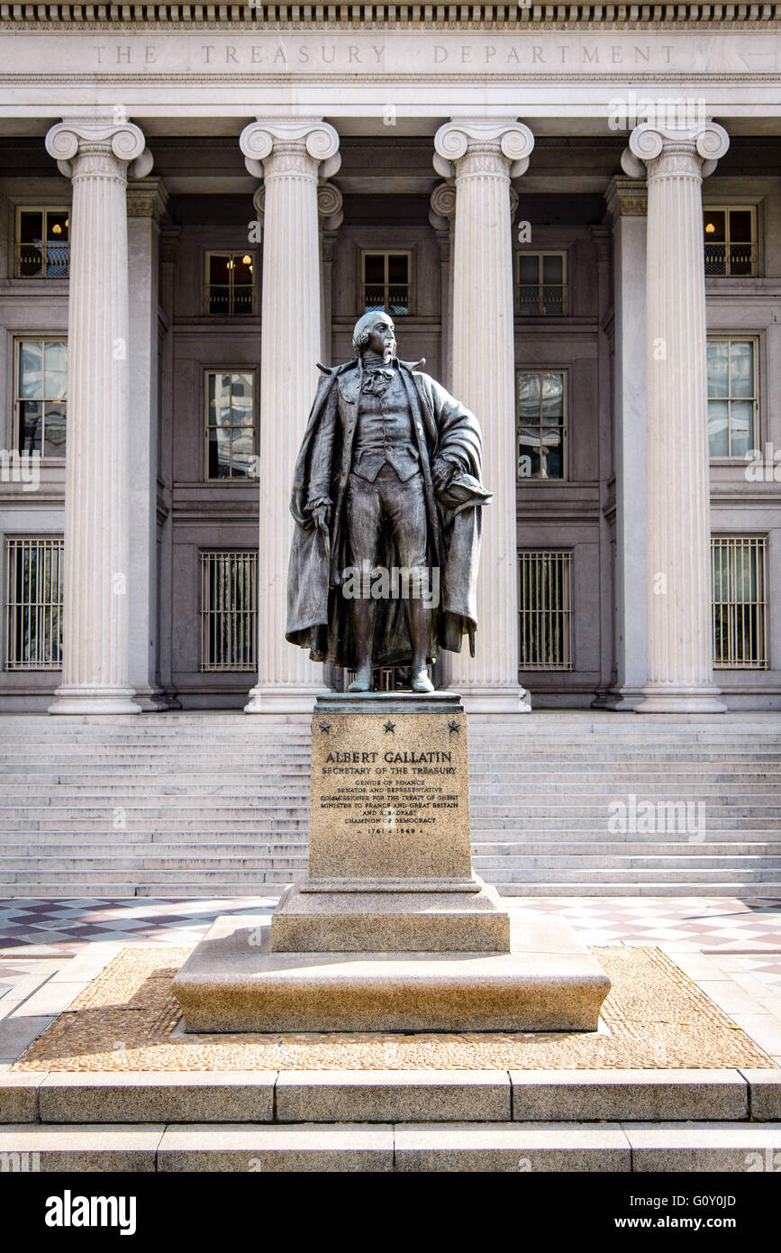 Albert Gallatin statua, Edificio del tesoro, Pennsylvania Avenue a Washington DC Foto Stock