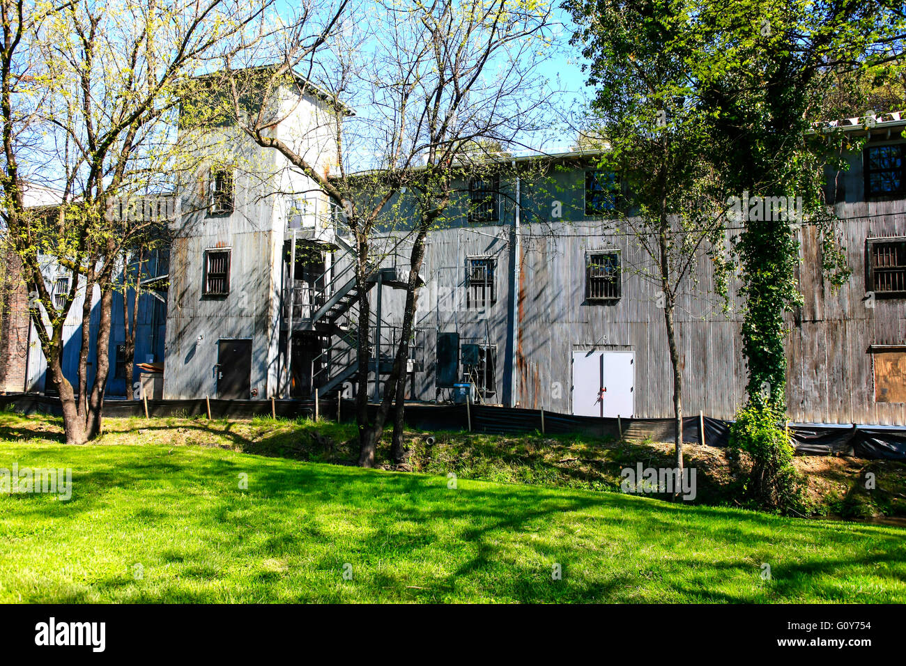 Jack Daniels whiskey magazzino di stoccaggio sul sito di distilleria di Lynchburg, Tennessee Foto Stock