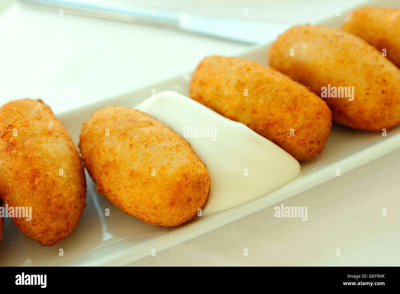 Croquetas de Jamón spagnolo crocchette di purè di patate Foto Stock