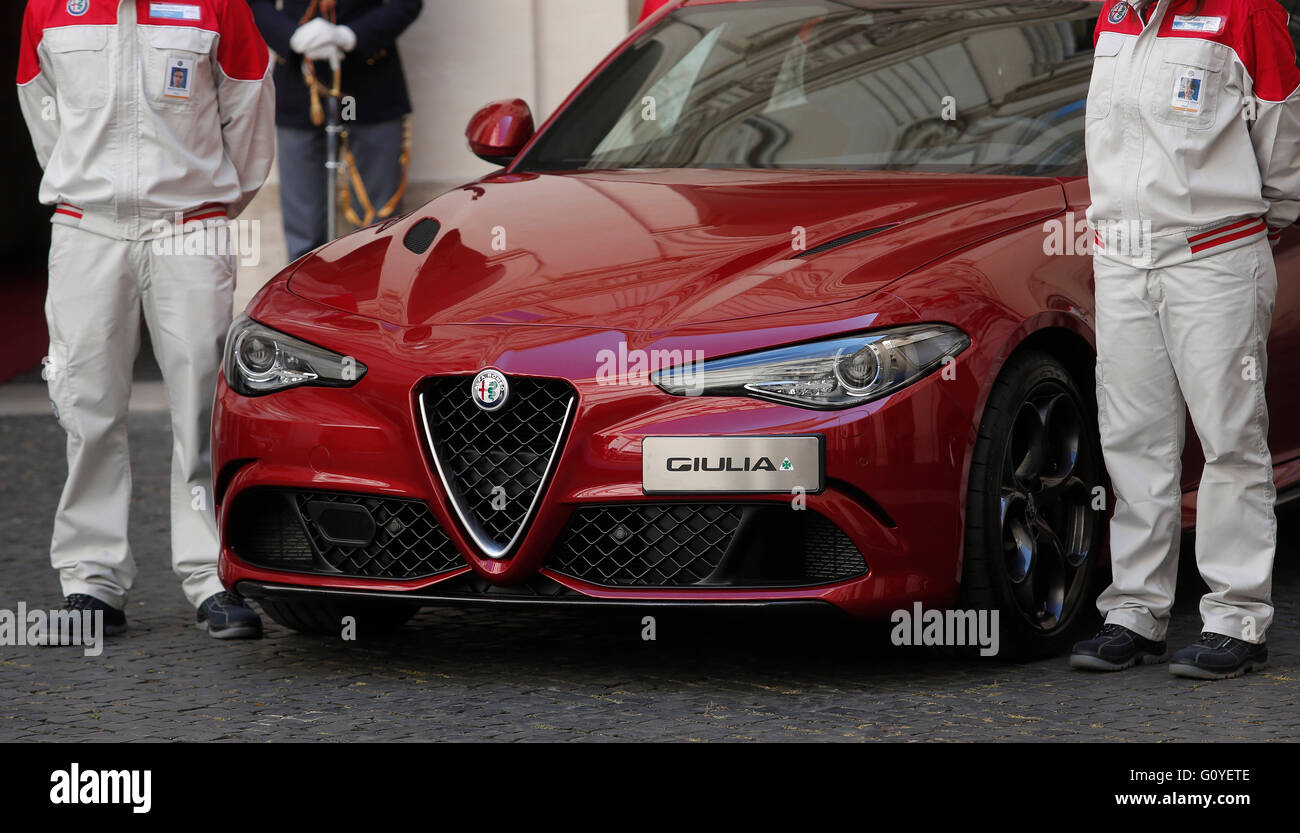 Roma, Italia. Il 5 maggio, 2016. Roma, 5 maggio 2016. Presentazione della nuova Giulia Alfa Romeo. Credito: Insidefoto/Alamy Live News Foto Stock