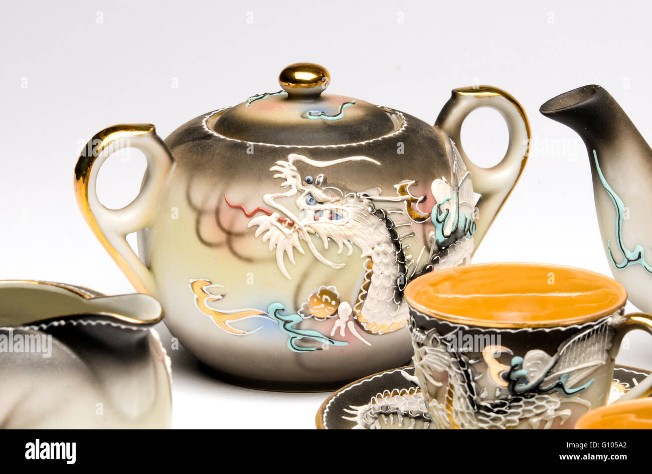 Il giapponese in ceramica porcellana set da tè Foto Stock