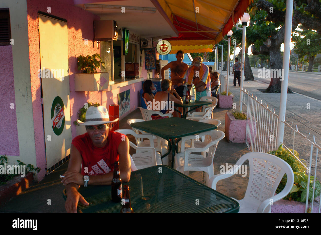 Locale bar e ristorante nel villaggio di Varadero, Cuba. Foto Stock