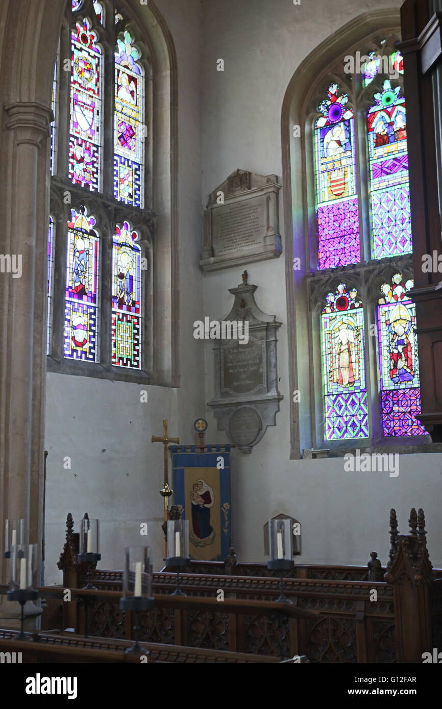 Chiesa - Stamford - St Martins vetrate vista interna Foto Stock