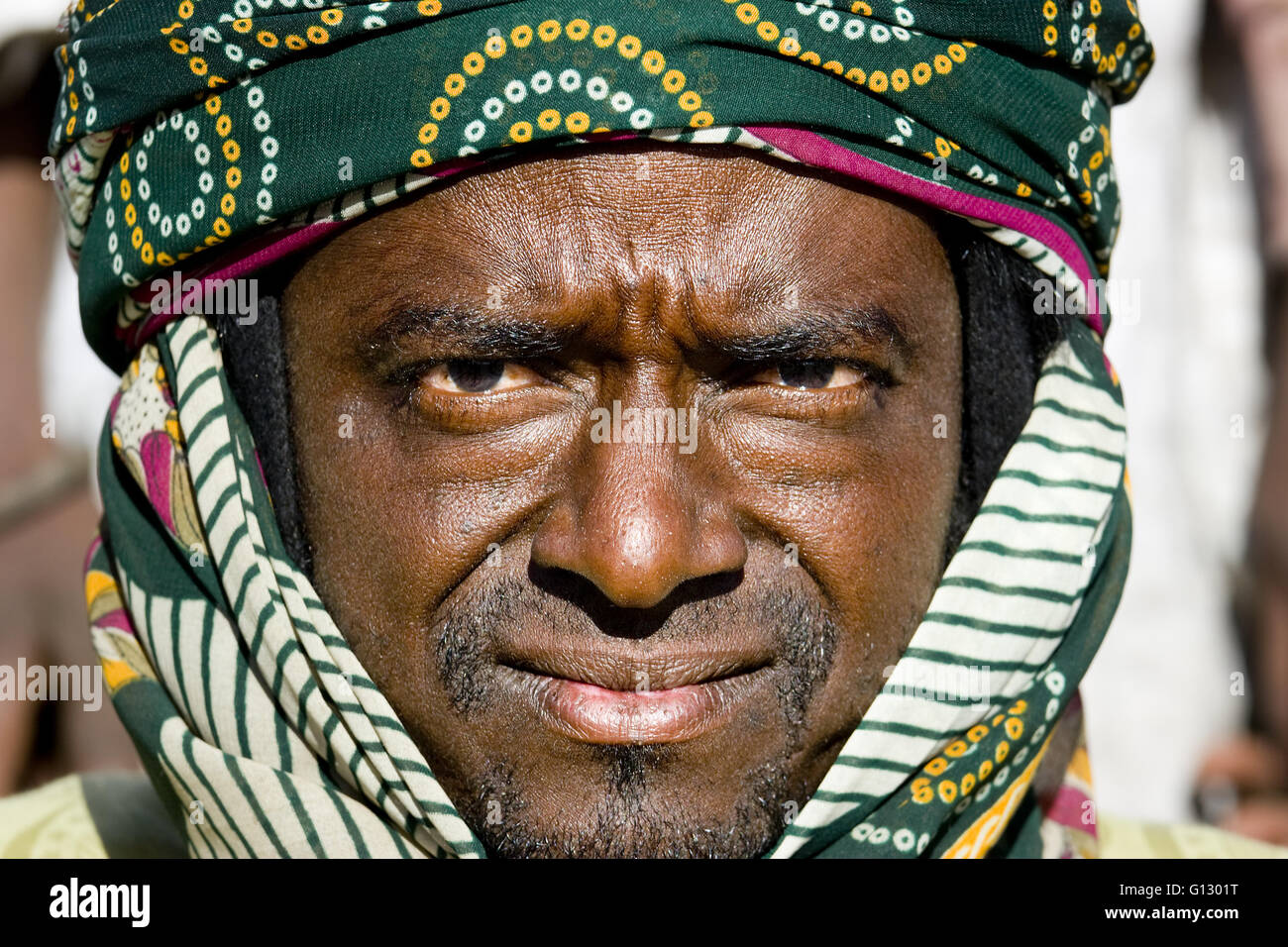 Un uomo Wodaabe-Bororo annuale di Gerewol. Diffa. Il Sahel. Niger Foto Stock