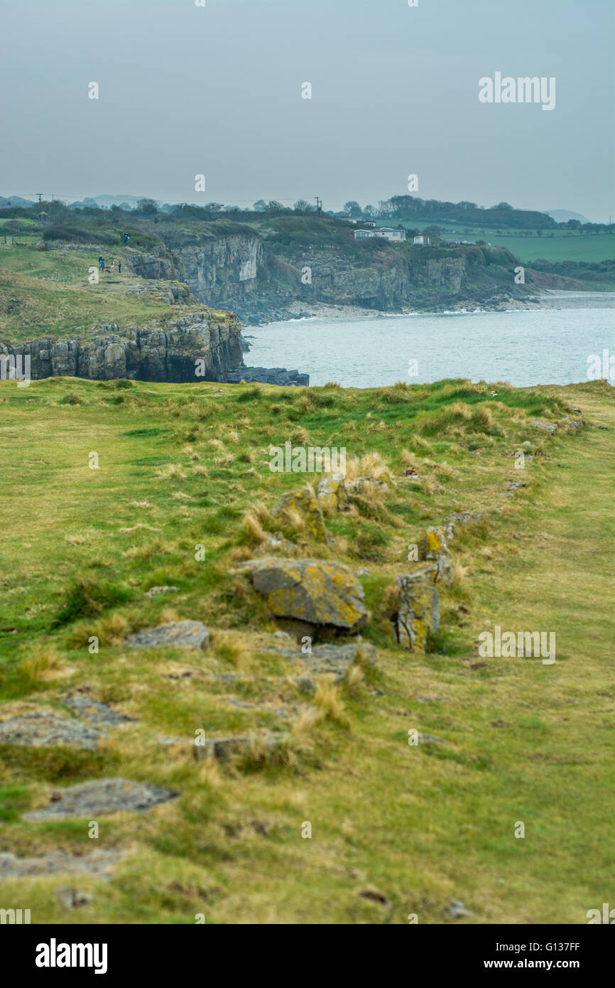 Costa frastagliata a Moelfre su Anglesey Foto Stock