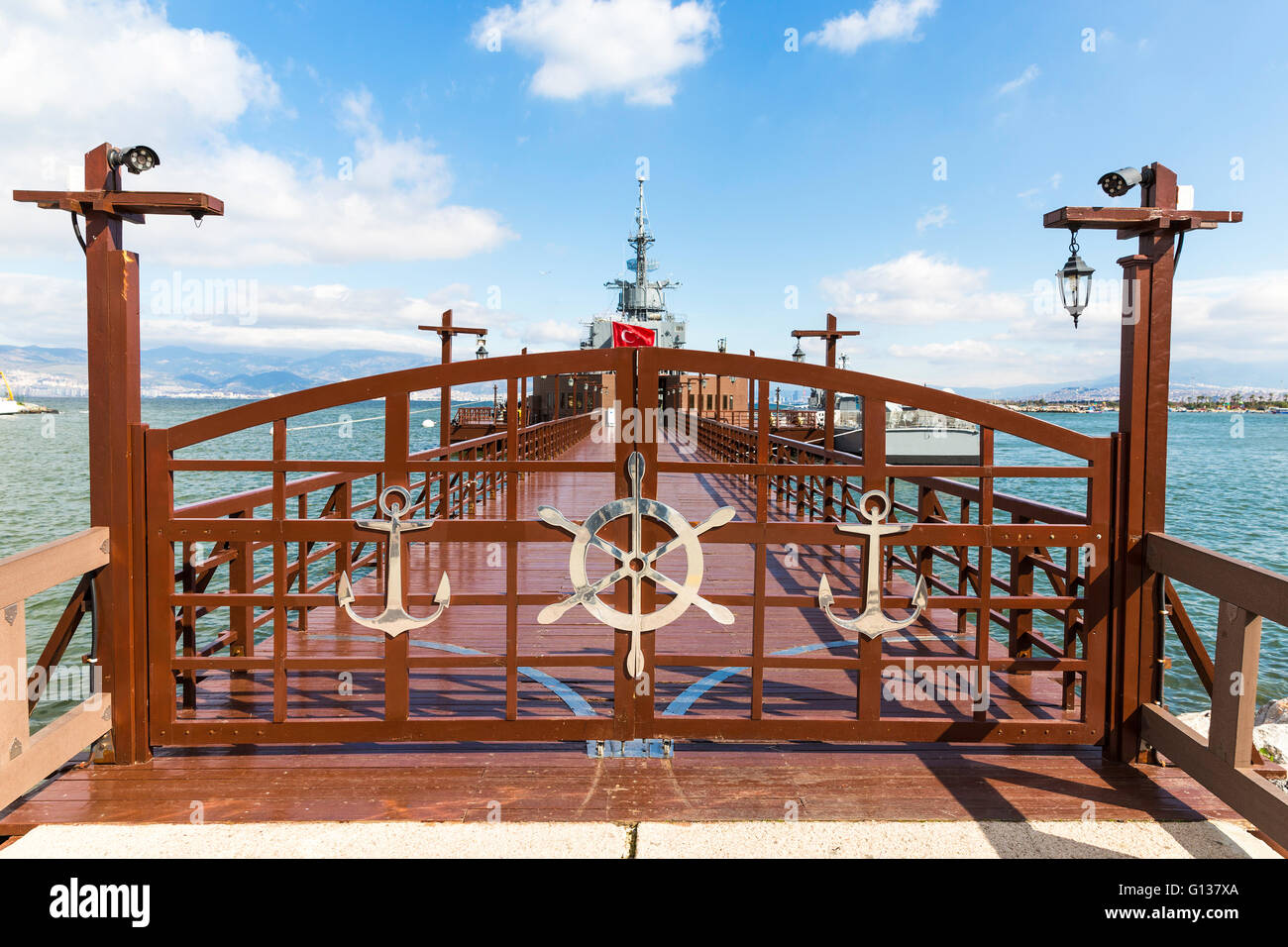 Chiusa la porta di ingresso del GEE e Piri Reis Navi Museo è un museo navale nel Inciralti a Izmir, Turchia Foto Stock